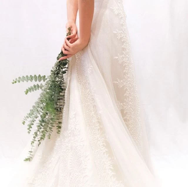 Wedding flowers and ceremony decor